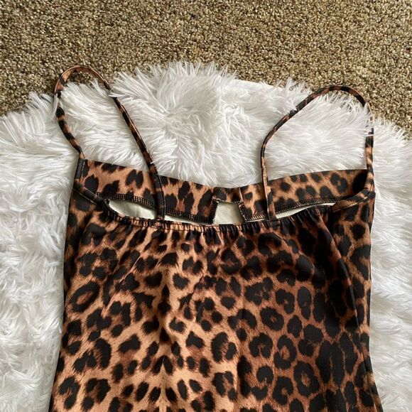 PrettyLittleThing Animal Print Dress Short Thin Lightweight Tiny Womens Size 6 - Picture 3 of 6